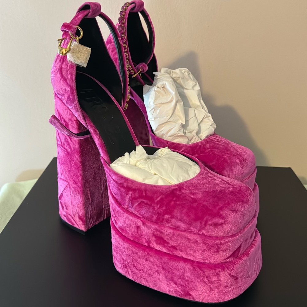 BNWT Versace Pink Velvet Aevita Platform Shoes